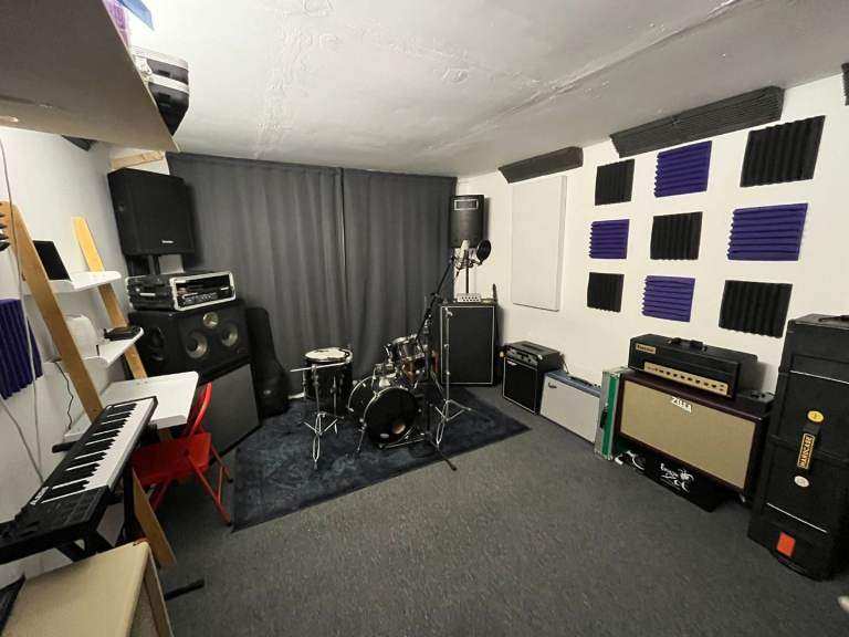 Rehearsal Room to Share (Manor House, North London)