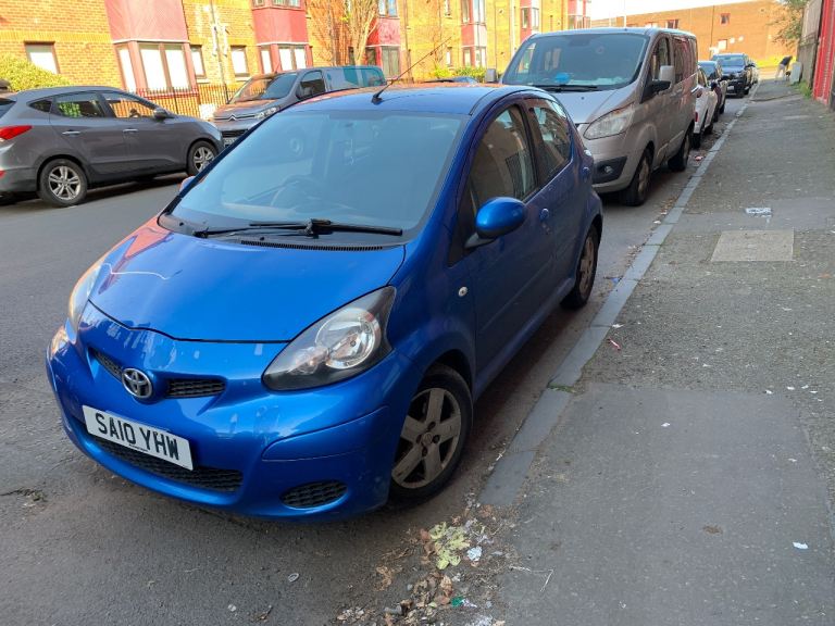 Toyota, AYGO, Hatchback, 2010, Manual, 998 (cc), 5 doors