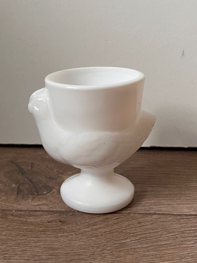 Vintage Luminarc Milk Glass Chicken Egg Cup VGC