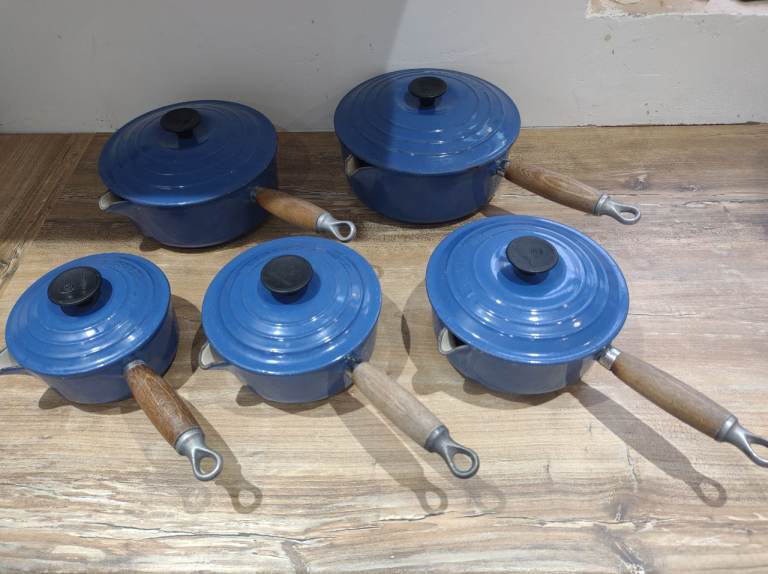 Le Creuset saucepan set