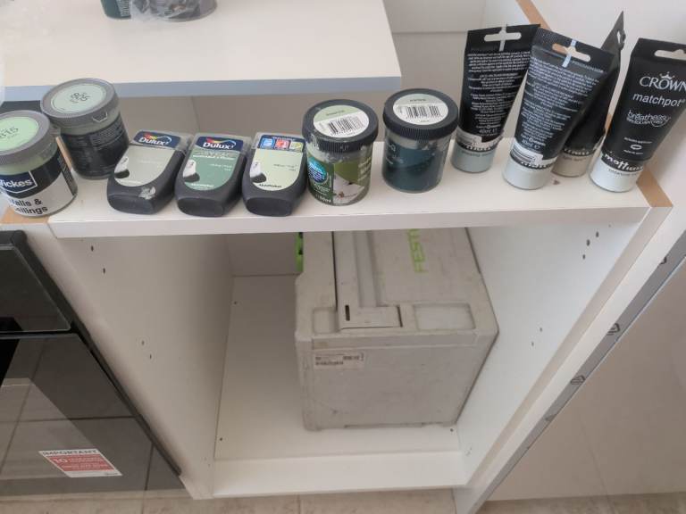 11 green / greeny blue paint testers