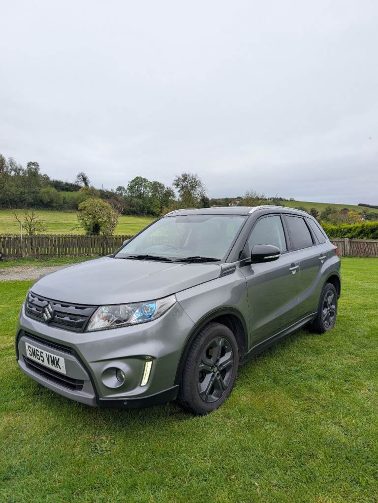 Suzuki Vitara Hatchback 2015. Great condition. Low mileage!