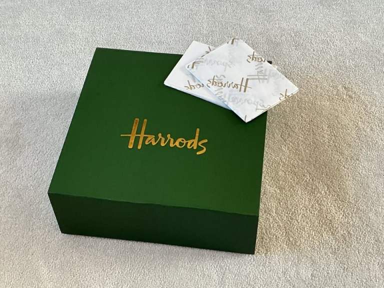 £12 - New - Harrods Gift Box