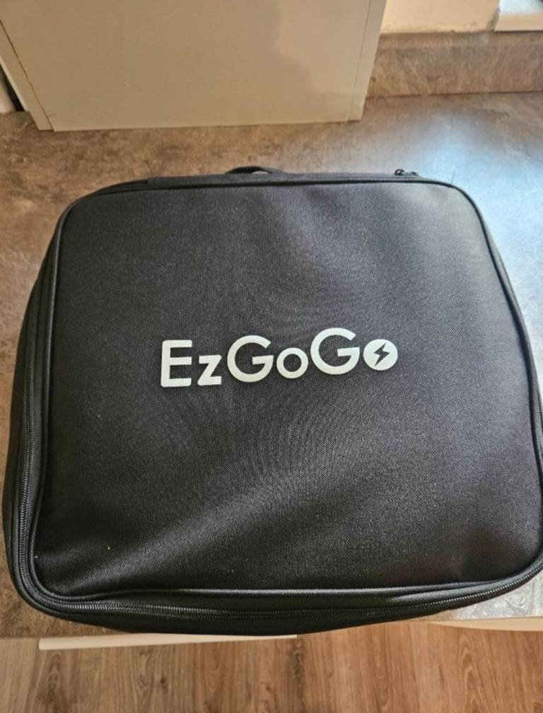 *EzGoGo* 8 Metre Type 2 Charging Cable *Like New*