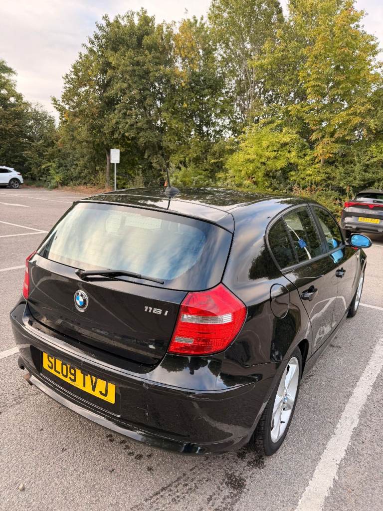 BMW, 1 SERIES, Hatchback, 2009, Manual, 1599 (cc), 5 doors