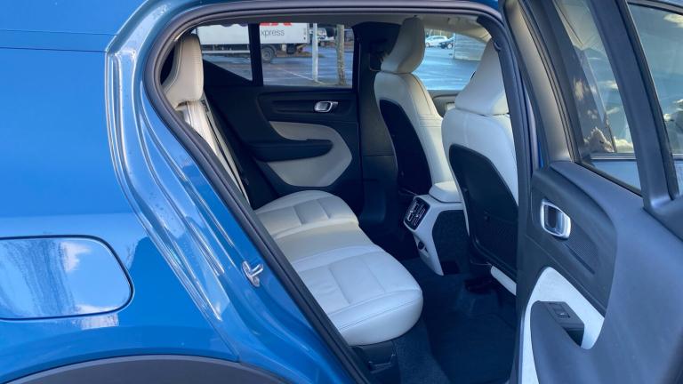 2025 Volvo XC40 2.0 B3P Ultra Dark 5dr Auto Petrol Estate Estate Petrol Automatic