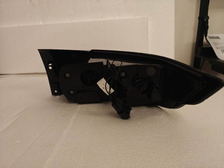 Car Rear Tail Light Assembly for Range Rover Evoque 2012-2015