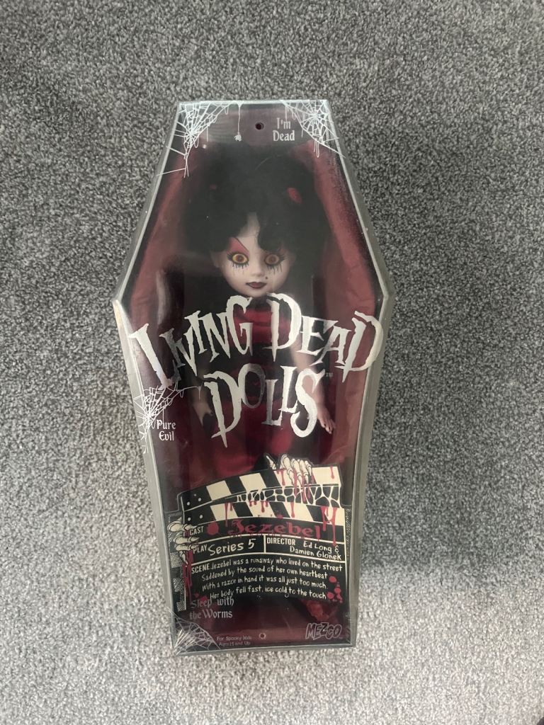 Series 5 Jezebel Living Dead Doll BOXED 
