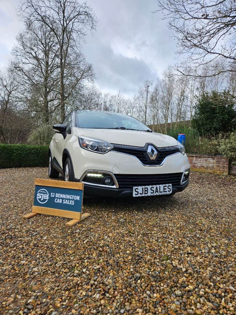 Renault, CAPTUR, Hatchback, 2014, Manual, 1461 (cc), 5 doors