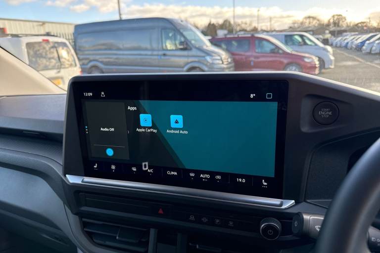 2025 Volkswagen Transporter 2.0 TDI T28 Commerce Pro FWD SWB Euro 6 (s/s) 5dr Van DIESEL Manual