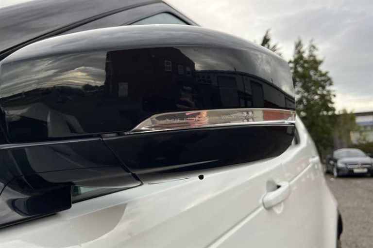 2019 Land Rover Discovery 2.0 SD4 HSE 5dr Auto ESTATE DIESEL Automatic