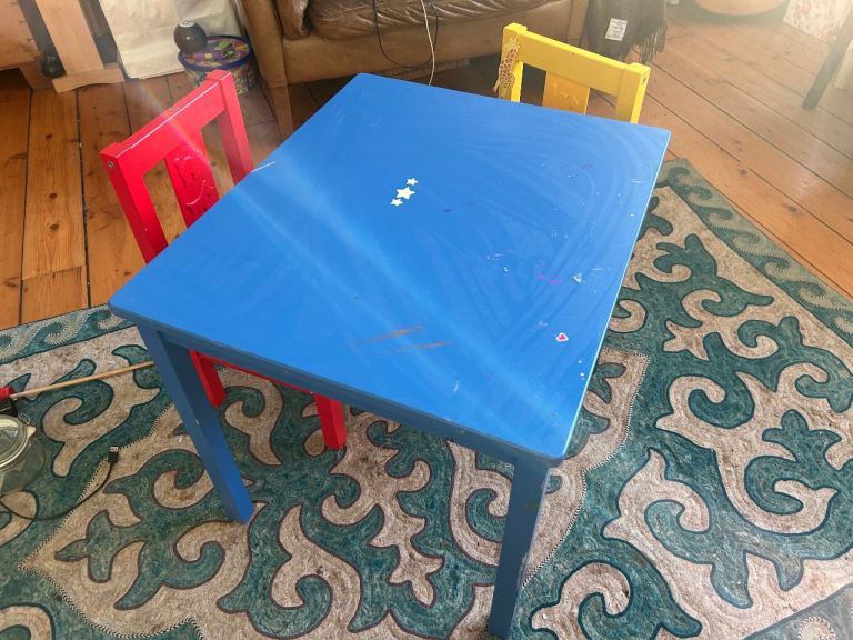 FREE IKEA kids table and chairs