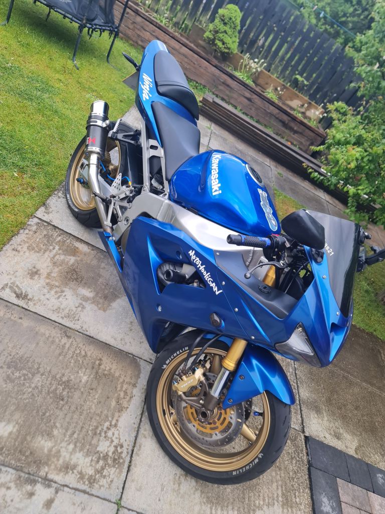 Kawasaki, Ninja ZX 6, 2004, 636 (cc)