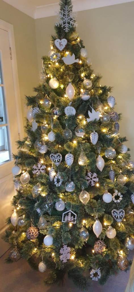 7ft Tree Plus Decorations