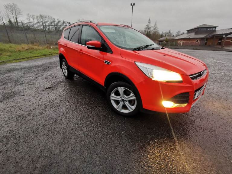 2014 FORD KUGA 2.0 TDCI 4X4 ZETEC 140BHP FULL YEAR M,O,T SERVICE HISTORY