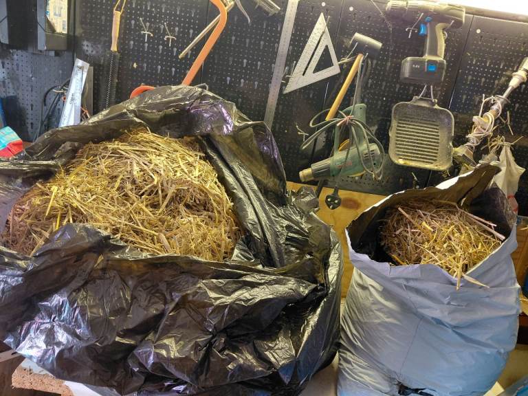 FREE: Straw for Pets, Rabbits, Guinea Pigs, Horse etc