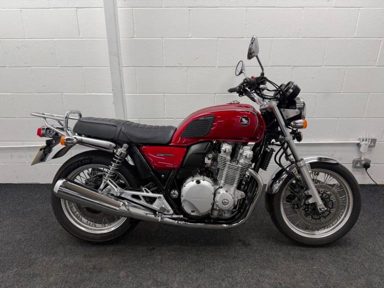 2015 HONDA CB1100** ABS - REAR RACK - MOT TILL APRIL 2027 **