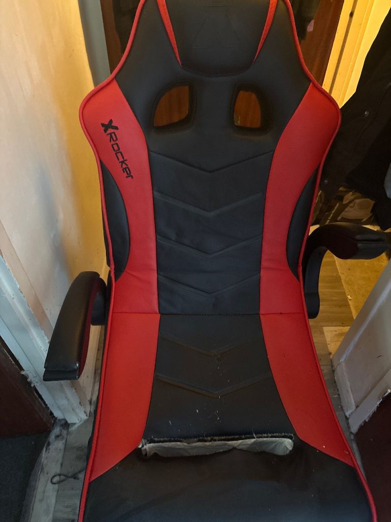 Gaming chair 