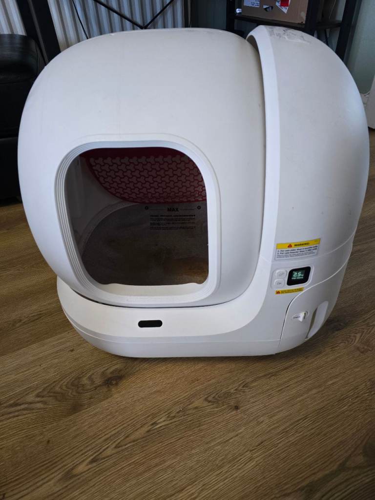 Petkit self cleaning litter box 