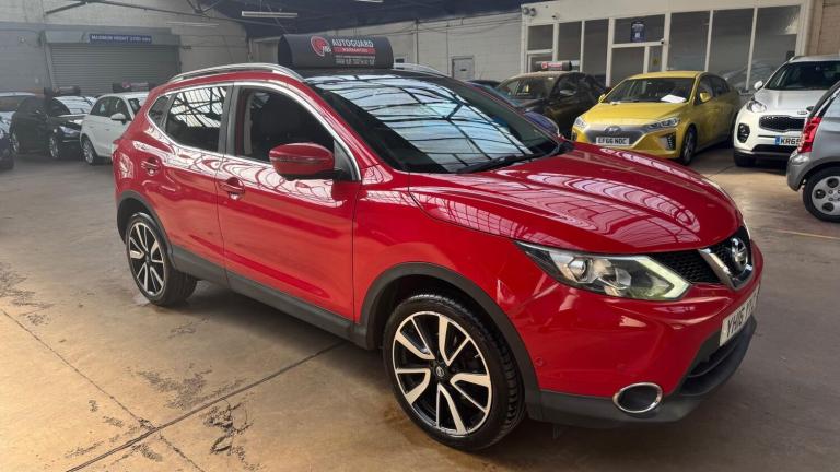 2016 Nissan Qashqai 1.6 dCi Tekna 5dr Xtronic HATCHBACK DIESEL Automatic