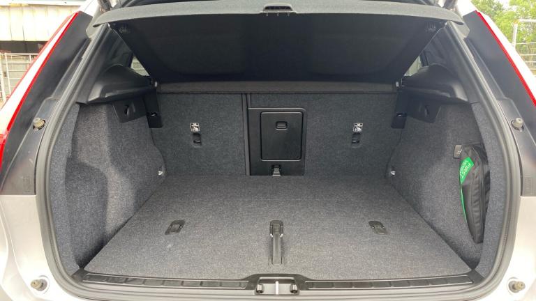 2024 Volvo XC40 2.0 B4P Plus Dark 5dr Auto Petrol Estate Estate Petrol Automatic