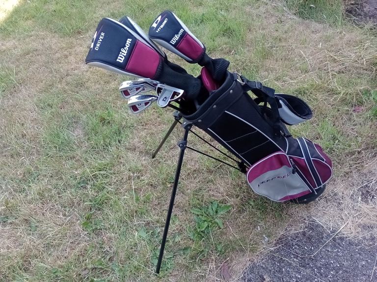 Wilson Deep Red Junior Golf Set - Stockport