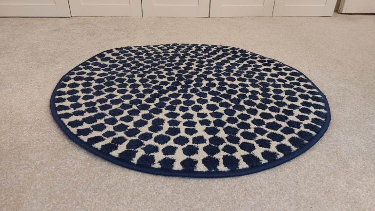 IKEA FLÖNG round rug, mat, low pile, blue/white, 80cm, pre-owned