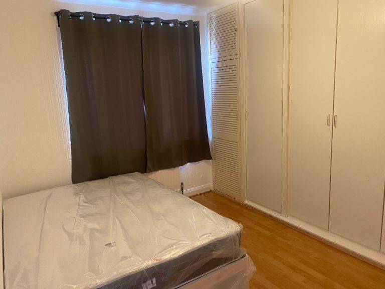 Double room for rent 700 pcm including bills 