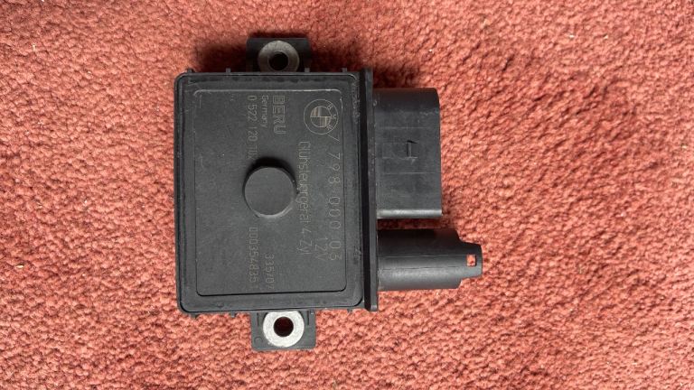 BMW E90 E91 N47 BERU Glow Plug Control Module Relay  OEM