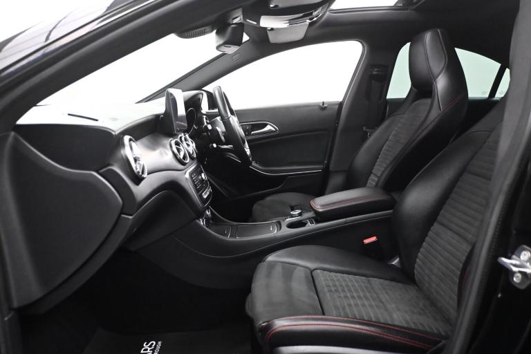 2019 Mercedes-Benz CLA 2.1 CLA220d AMG Line Night Edition (Plus) Coupe 7G-DCT Euro 6 (s/s) 4dr SA...