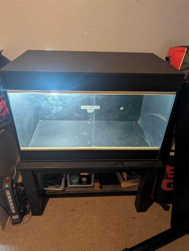 Vivarium and Stand 
