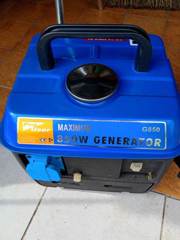 Petrol generator 