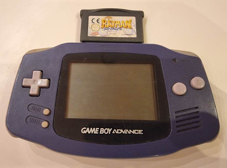 Nintendo Gameboy Advance (Nintendo)