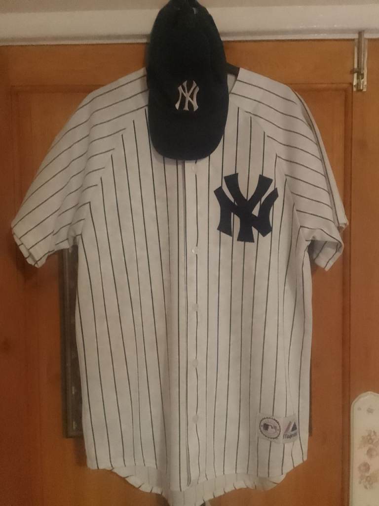 New York Yankees Jersey and Cap. Official from NY in 2001. £5