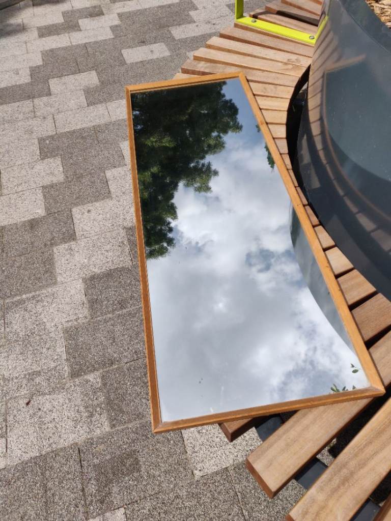 Mirror 