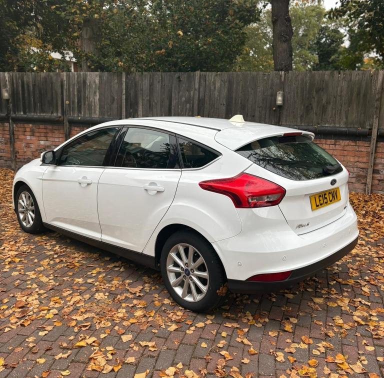 Ford, FOCUS, Hatchback, 2015, Manual, 998 (cc), 5 doors