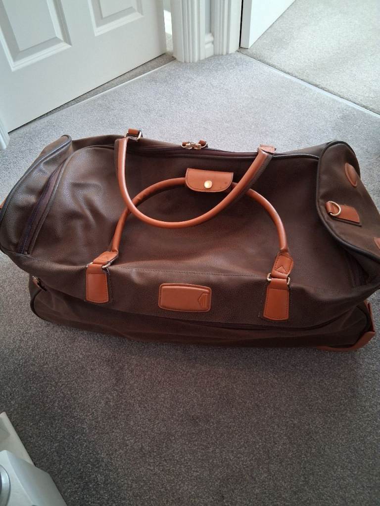 Large travel bag