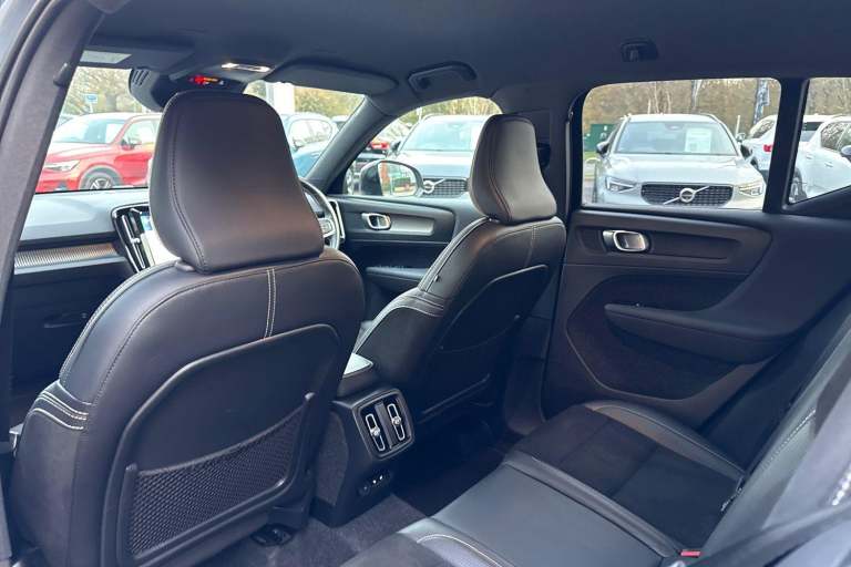 2020 Volvo XC40 1.5 T3 [163] R DESIGN 5dr ESTATE PETROL Manual