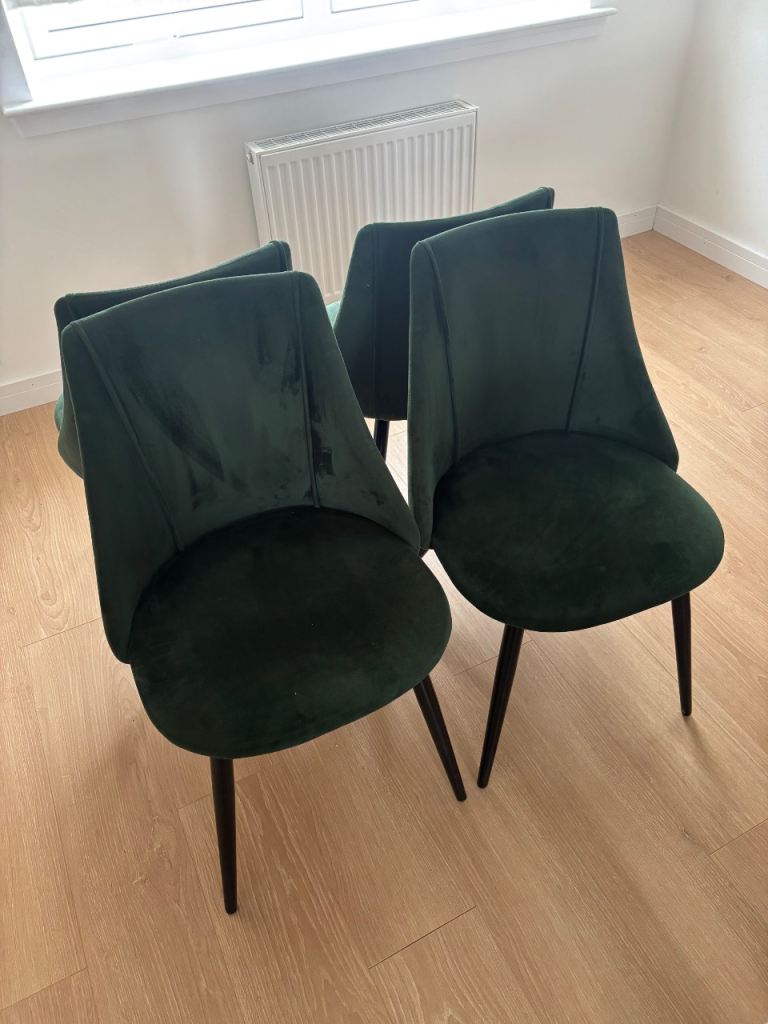 Set of 4 Dark Green Velvet Dining Chairs – Excellent Condition