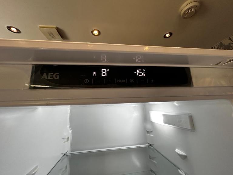 AEG fridge refrigerator 