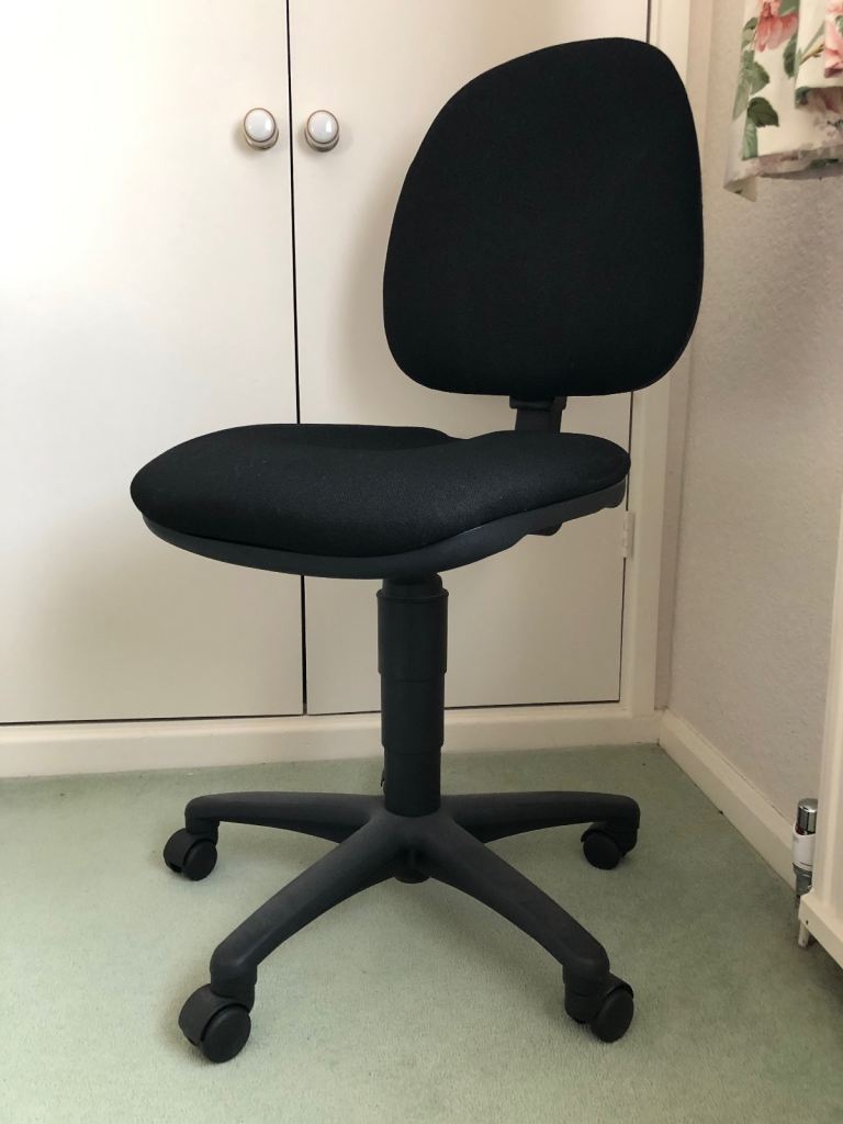 Office/Study Chair - Fully Adjustable - Black - Excellent condition £10 ONO