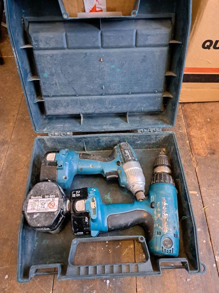 MAKITA COMBI DRILL, IMPACT DRIVER WITH 3 BATTERIES 14.4V 2.6AH