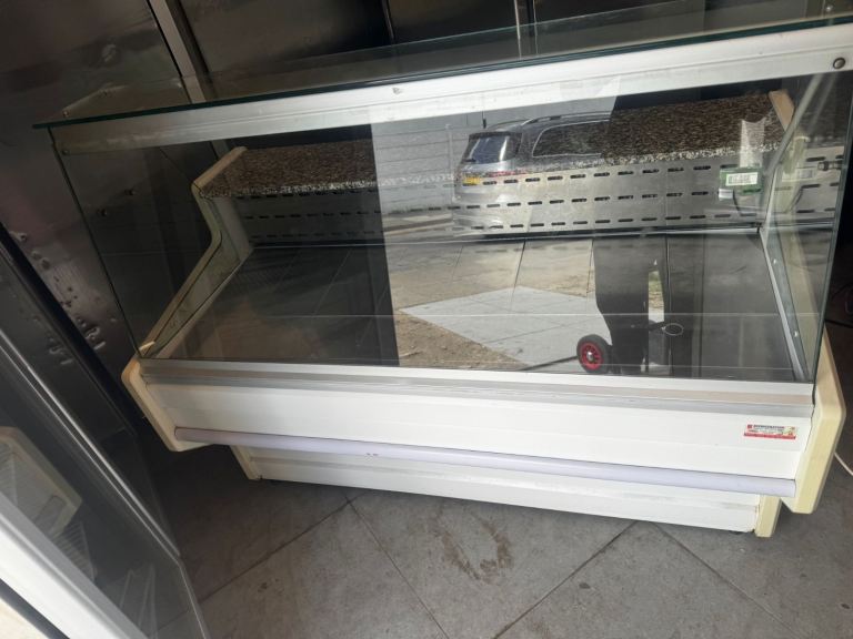 Display fridge Zion make 1.50 cms Italian make cafe shop restaurant 