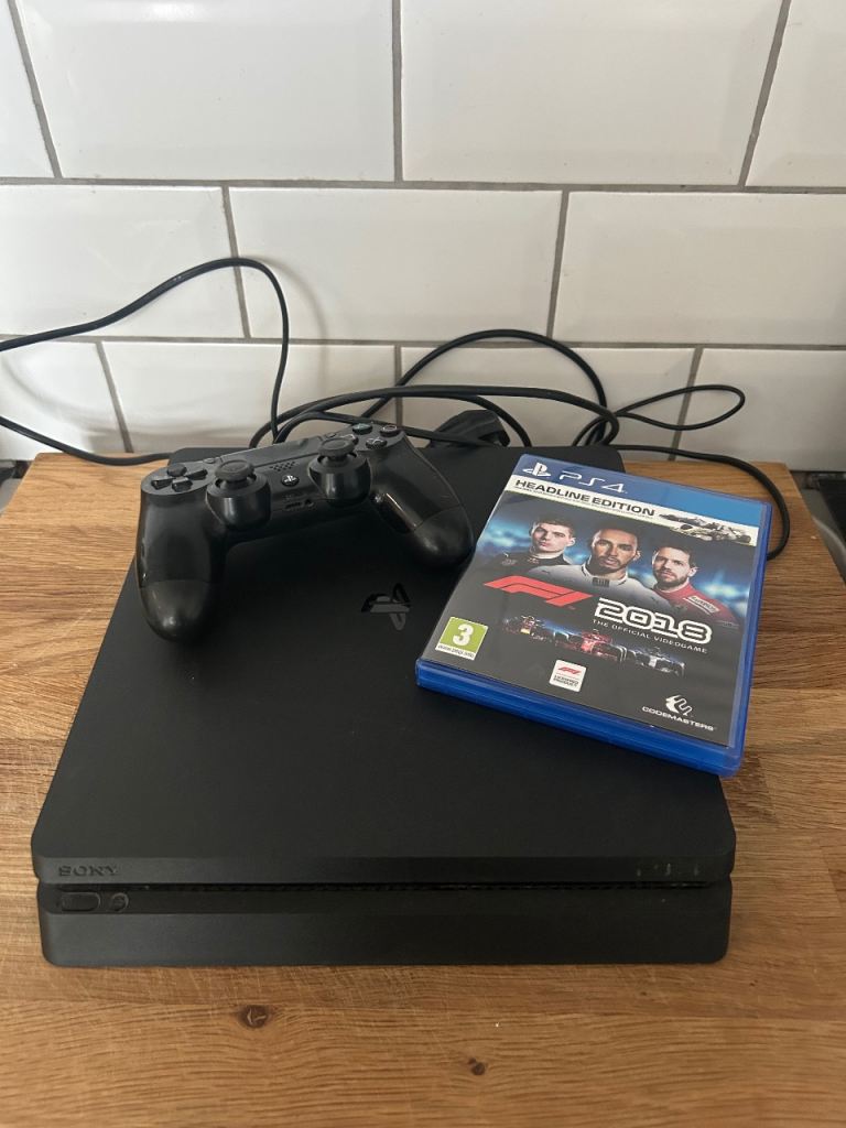 PS4 console 
