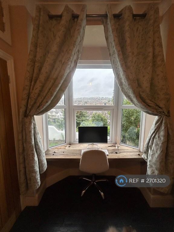 1 bedroom flat in Wakefield Road, Brighton, BN2 (1 bed) (#2701320)