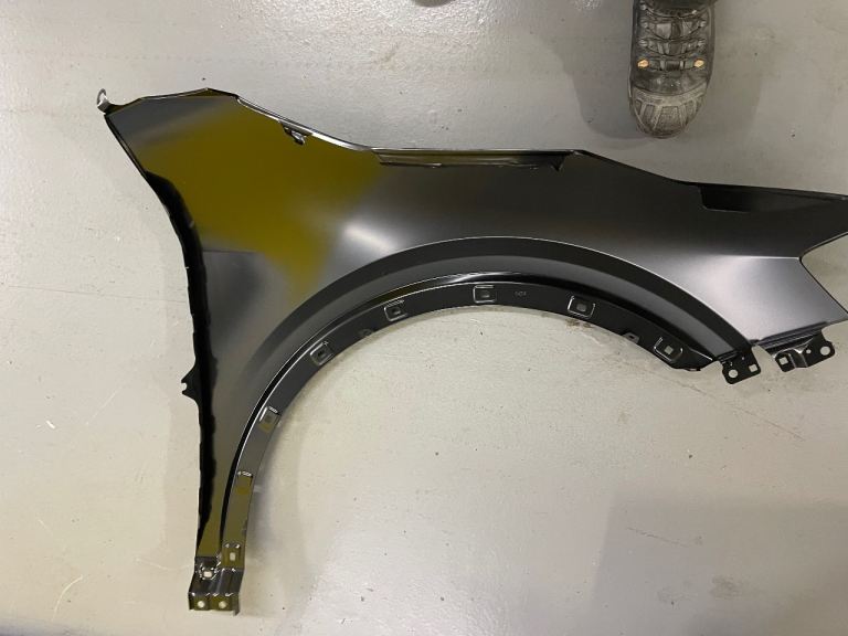 Kia sportage passenger front wing