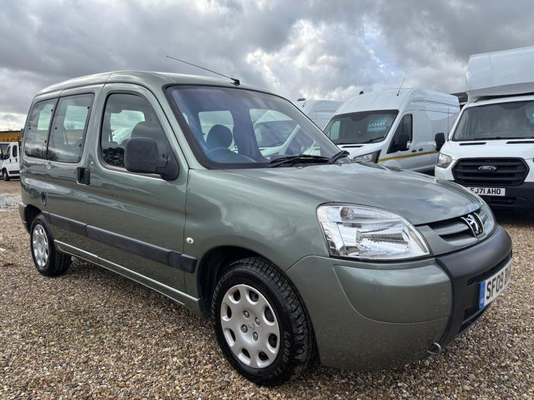 PEUGEOT PARTNER 5 SEAT WAV WHEELCHAIR ACCESSIBLE VEHICLE 1.4 PETROL 2009