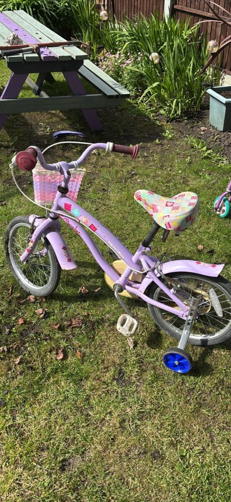 Girls Apollo bike spares or repairs 