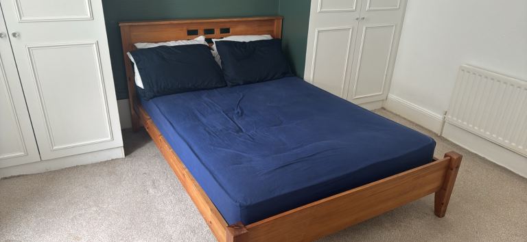 Double with and mattress 