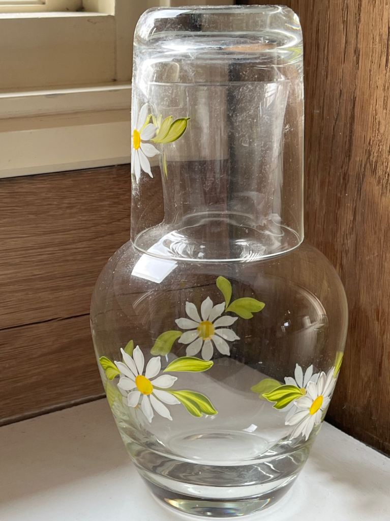 Vintage Hand-Painted Glass Tumble-Up / Bedside Carafe Set – Daisy Floral Design